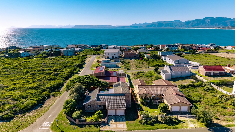 3 Bedroom Property for Sale in De Kelders Western Cape